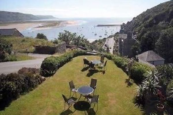 Bae Abermaw Hotel (Wales)